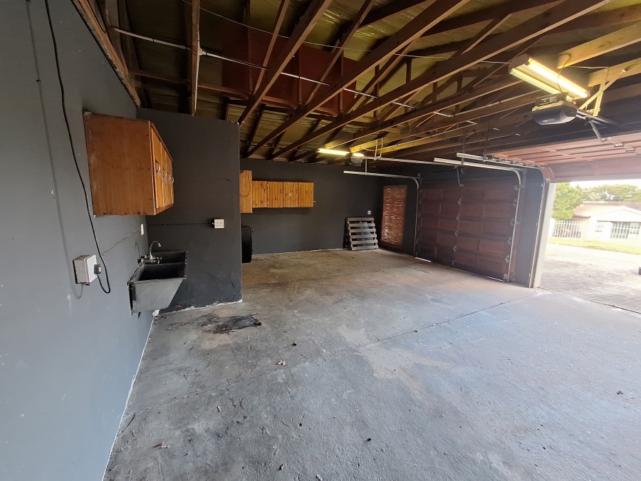 4 Bedroom Property for Sale in Vanes Estate Eastern Cape